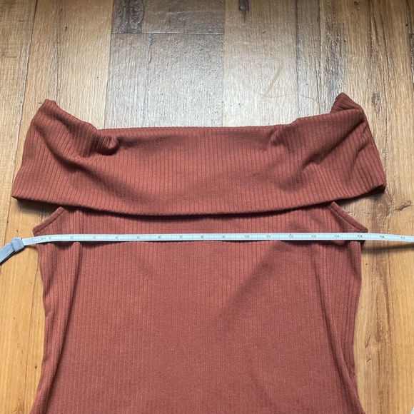 A New Day Off Shoulder Brown Ribbed Sweater Tank Top - Picture 3 of 7